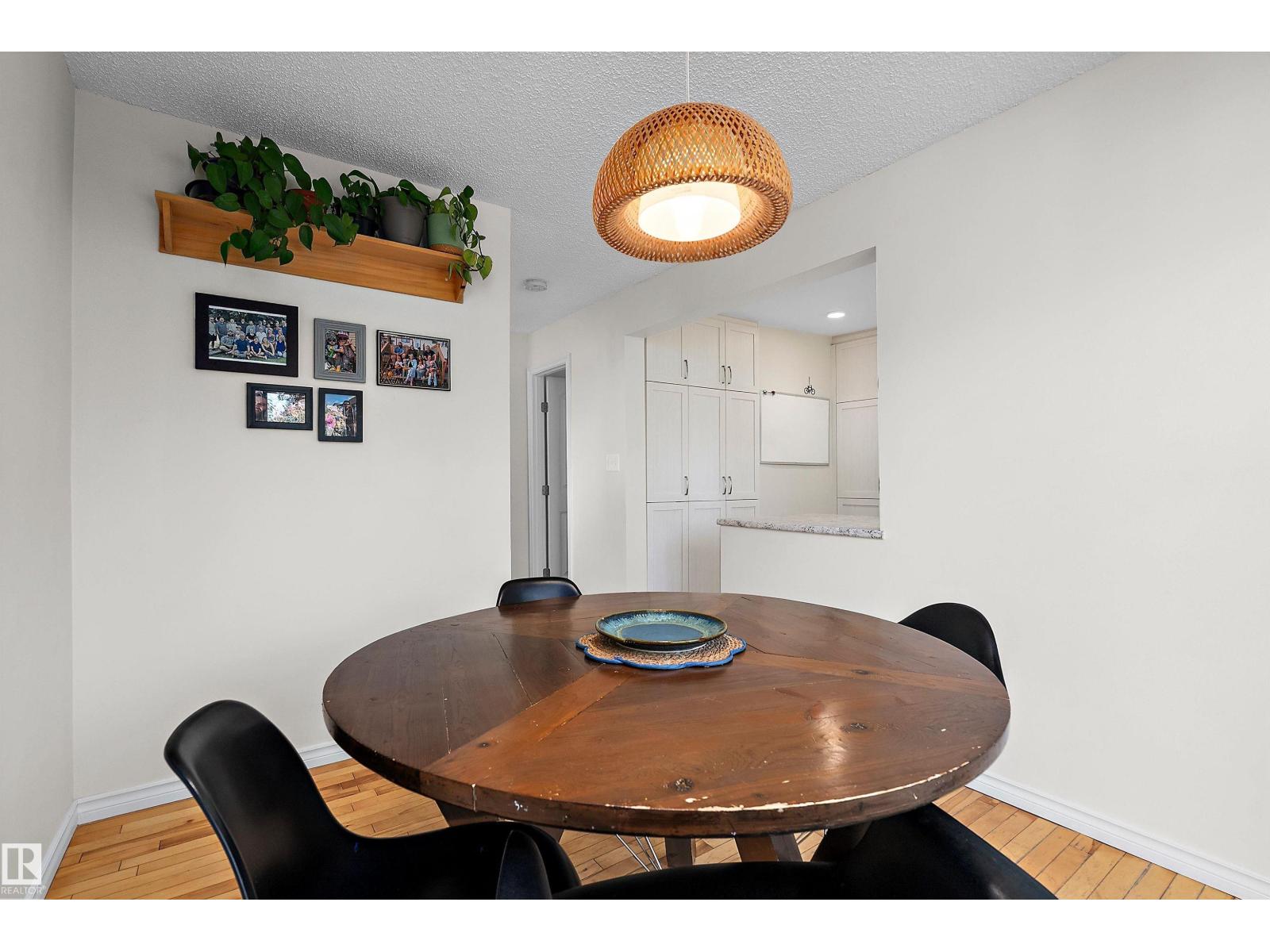 1930 104 St Nw, Edmonton, Alberta  T6J 5A7 - Photo 14 - E4509765