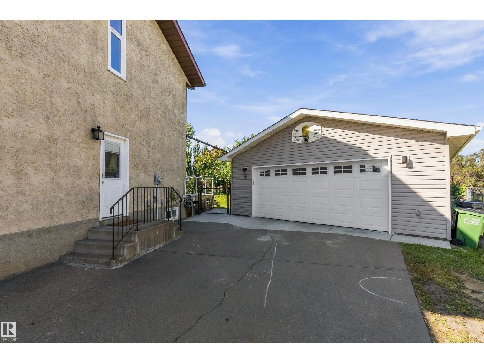 1930 104 St Nw, Edmonton, Alberta  T6J 5A7 - Photo 40 - E4509765