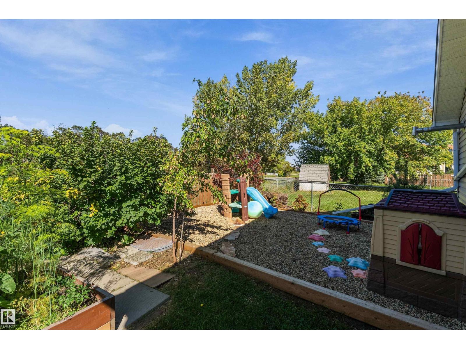 1930 104 St Nw, Edmonton, Alberta  T6J 5A7 - Photo 43 - E4509765