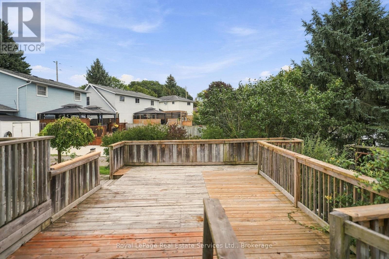 303 GRAND RIDGE DRIVE photo 43