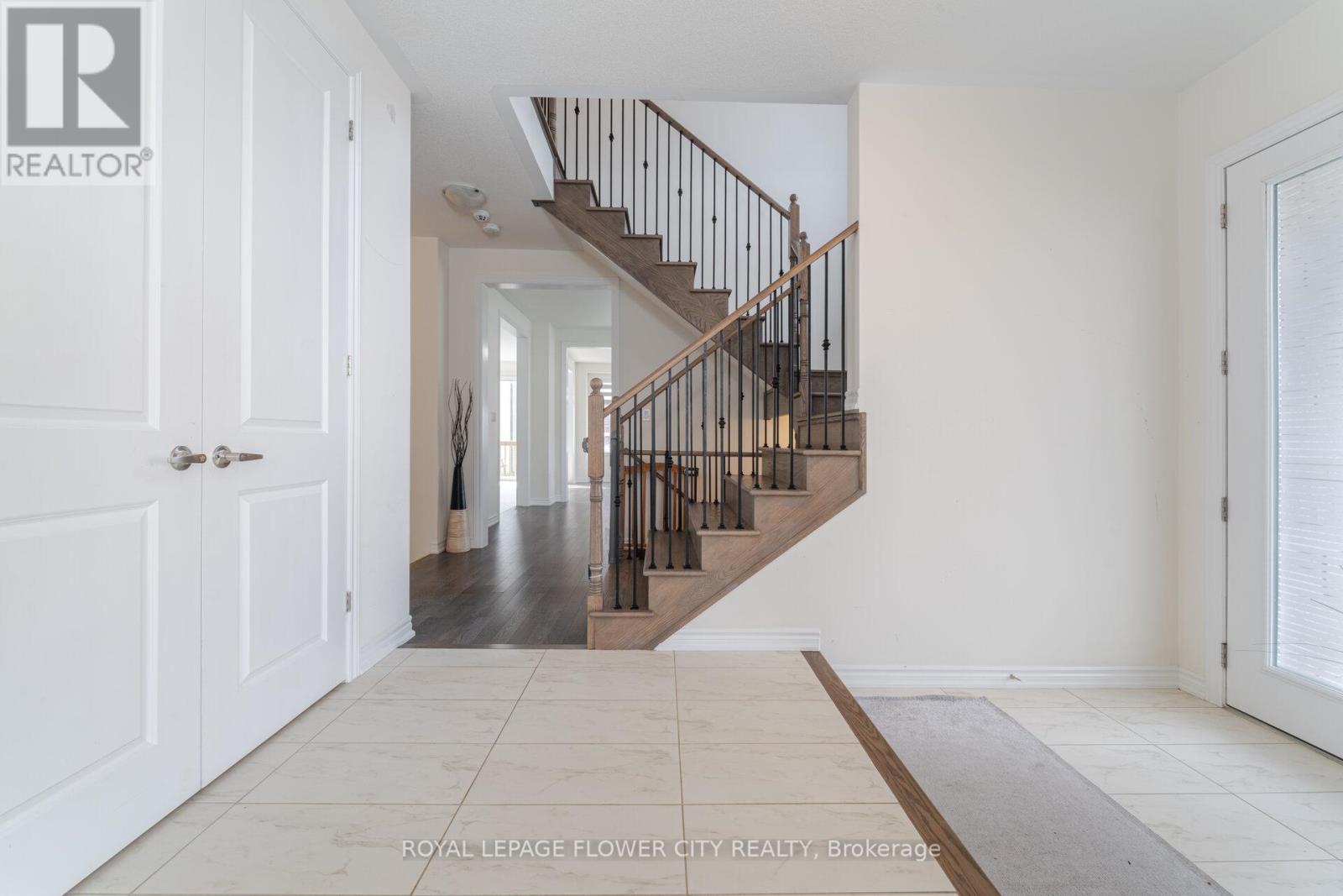 24 Vincena Road, Caledon, Ontario  L7C 4M3 - Photo 3 - W13811920