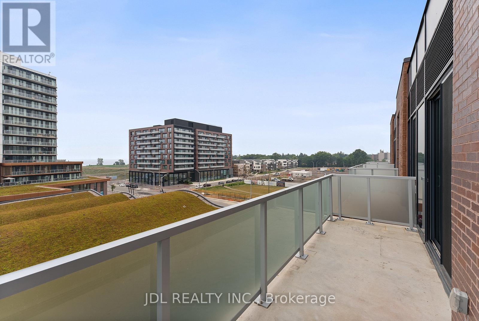 519 - 215 Lakeshore Road W, Mississauga, Ontario  L5H 0A7 - Photo 37 - W13811922
