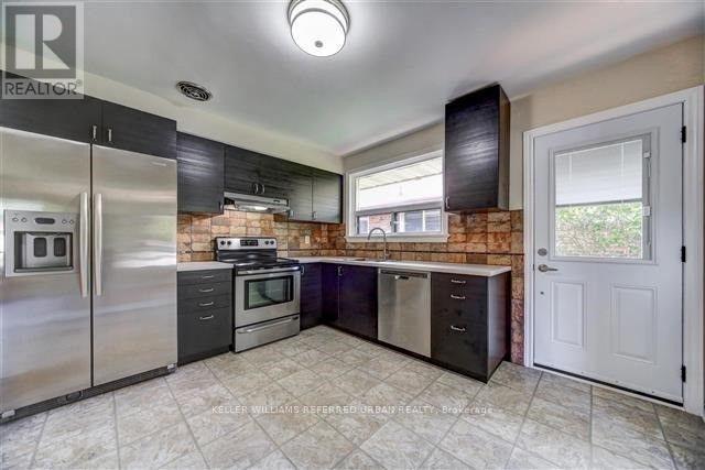 16 Carsbrooke Road, Toronto, Ontario  M9C 3C1 - Photo 12 - W13811948