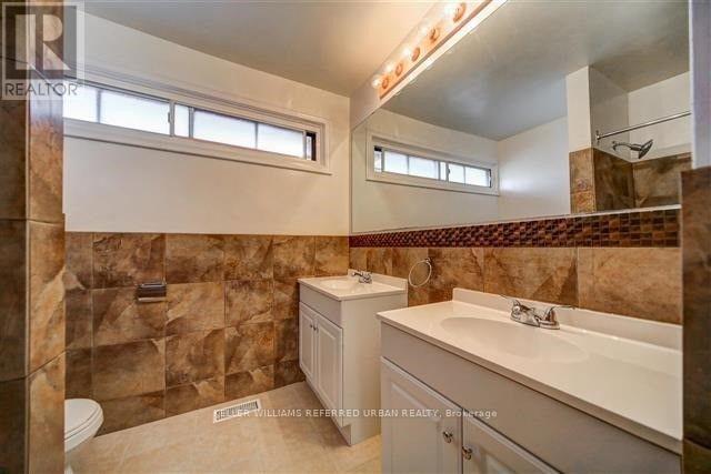 16 Carsbrooke Road, Toronto, Ontario  M9C 3C1 - Photo 23 - W13811948