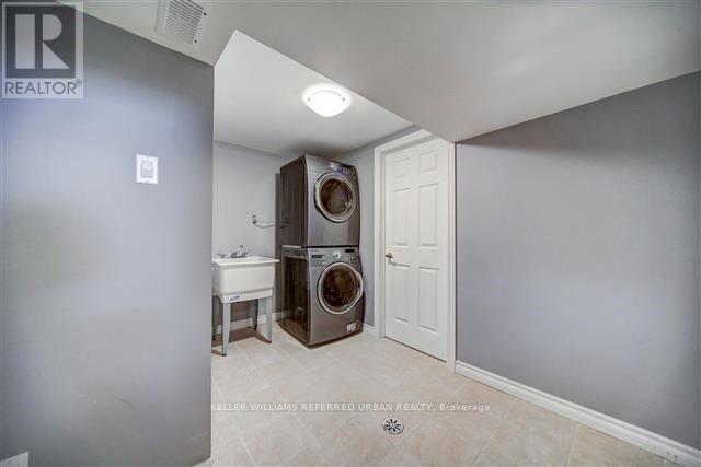 16 Carsbrooke Road, Toronto, Ontario  M9C 3C1 - Photo 25 - W13811948