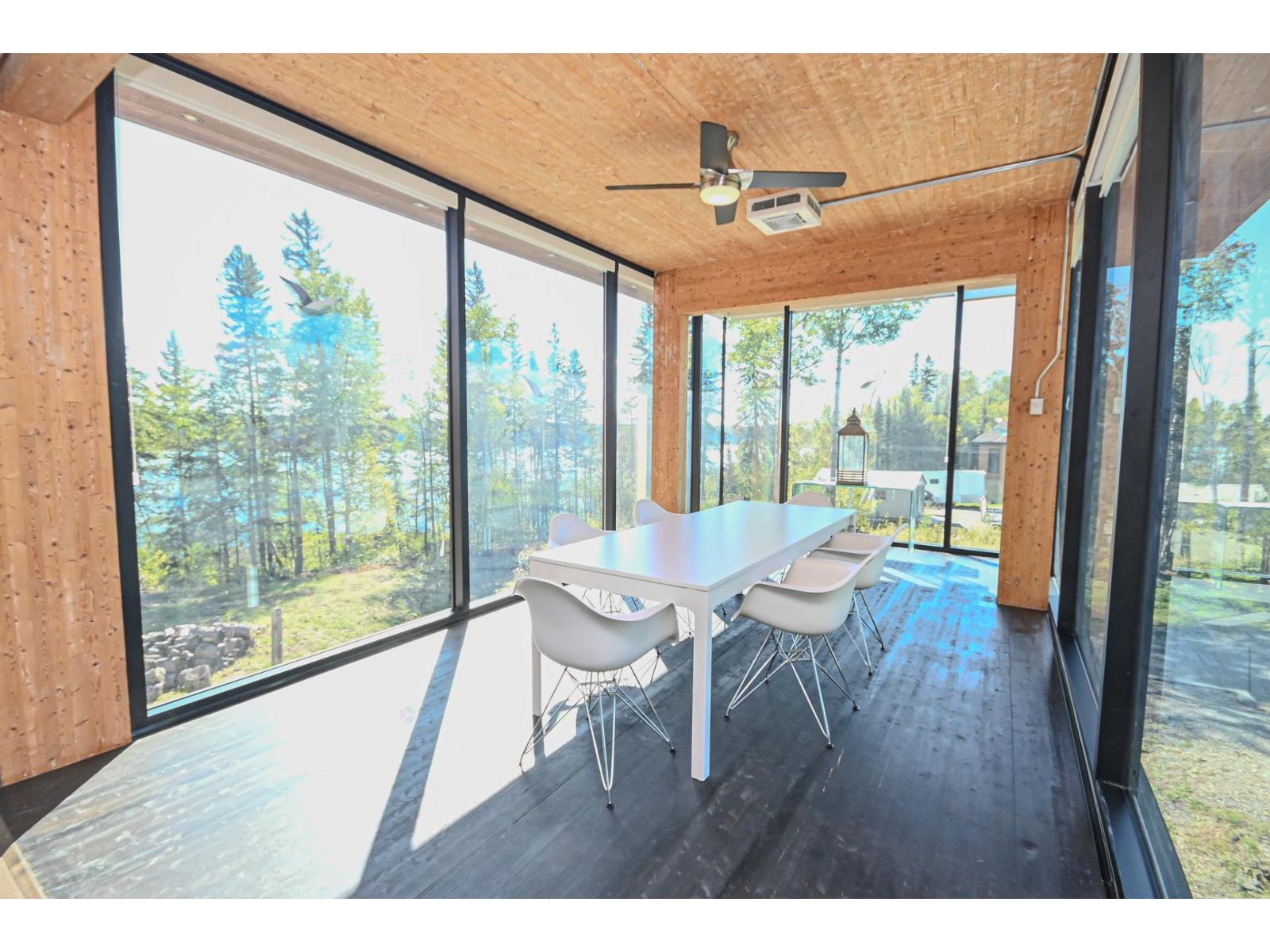 33 Rue Grenier Val-d'Or Quebec Canada J9P0B9 4
