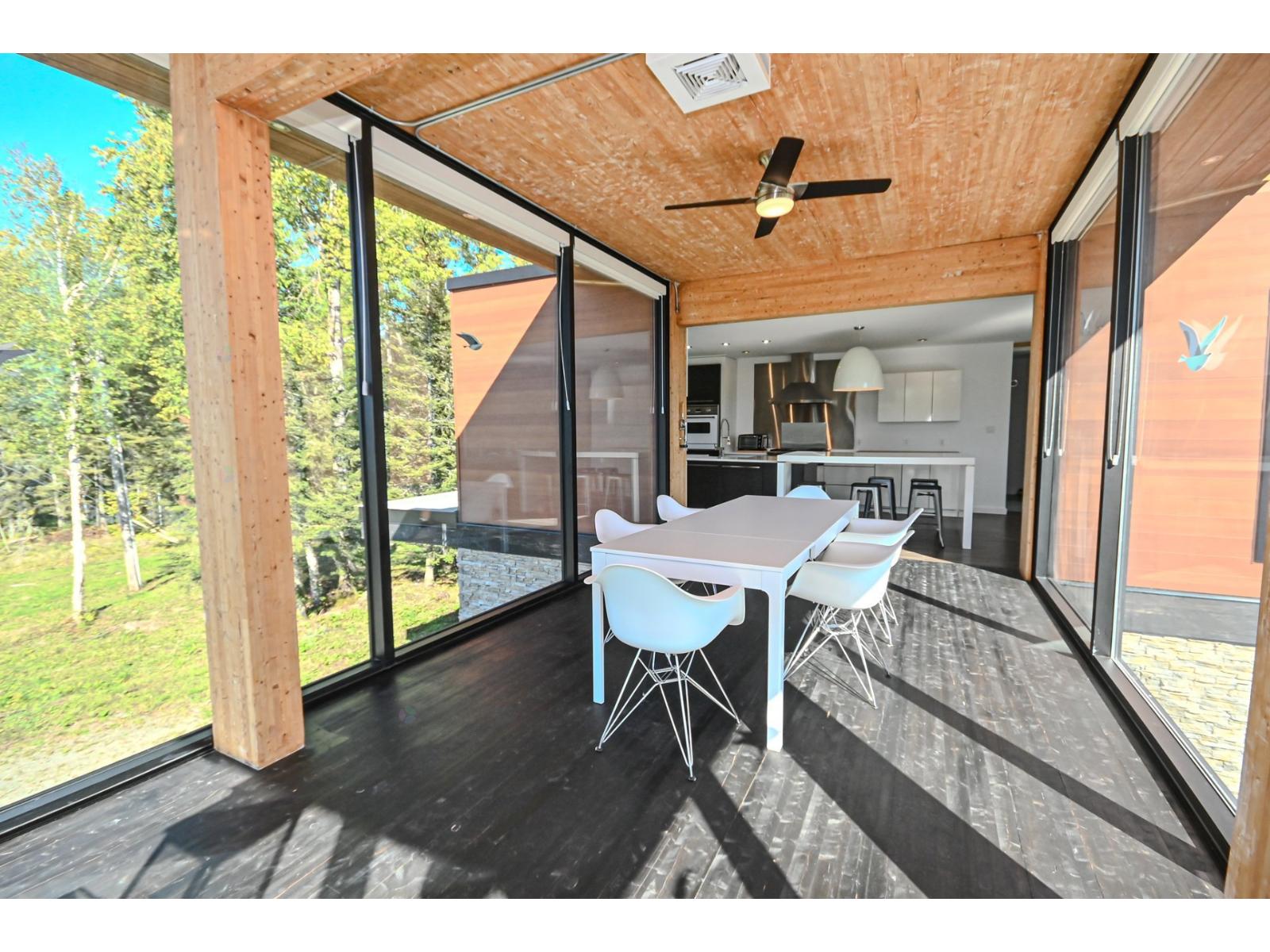 33 Rue Grenier Val-d'Or Quebec Canada J9P0B9 5