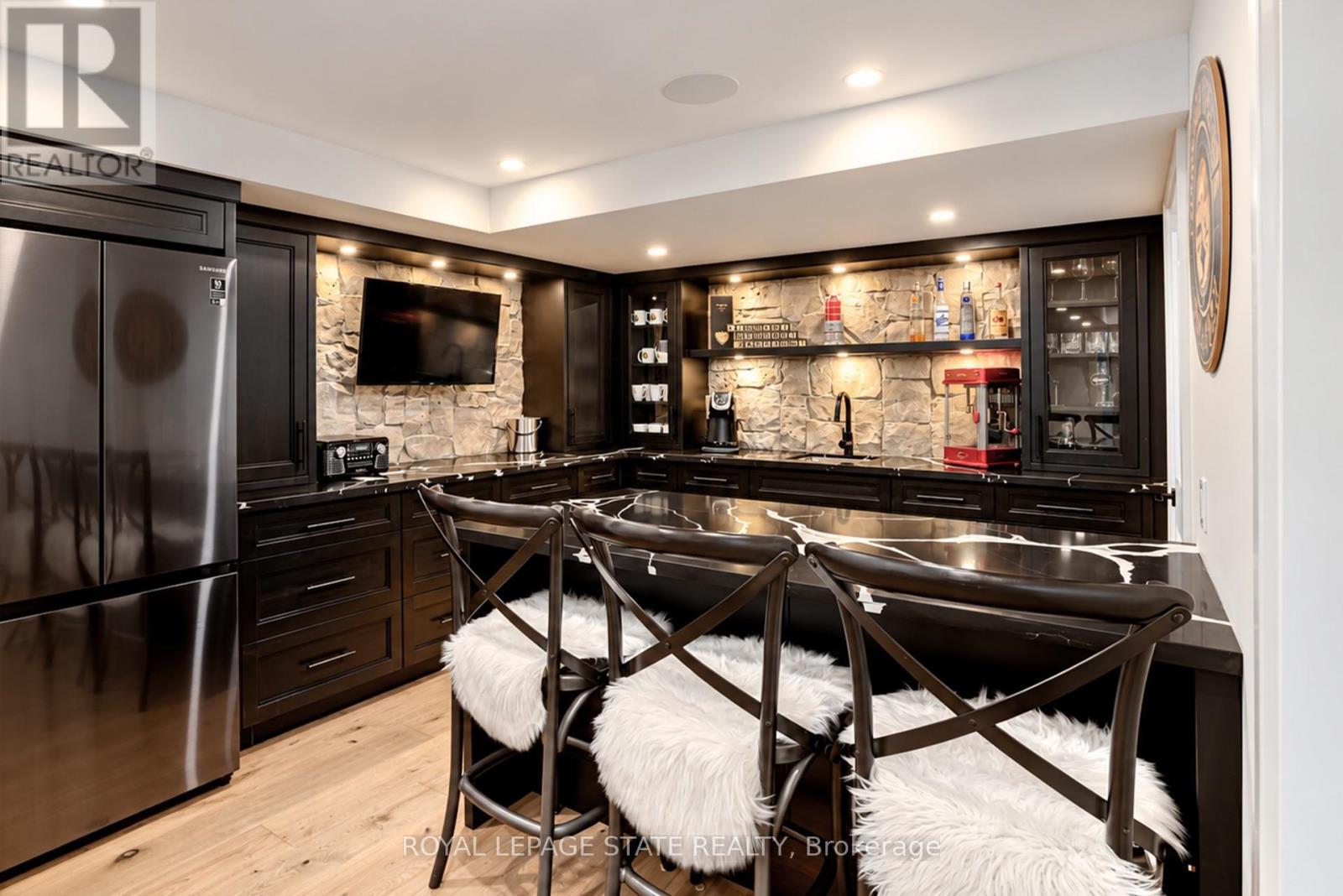 18 Elder Crescent, Hamilton, Ontario  L0R 1R0 - Photo 38 - X13811908