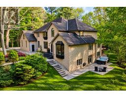 18 ELDER CRESCENT, Hamilton, Ontario