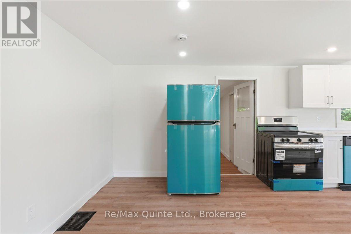 1581 County Rd 10, Prince Edward County, Ontario  K0K 1P0 - Photo 12 - X13543660