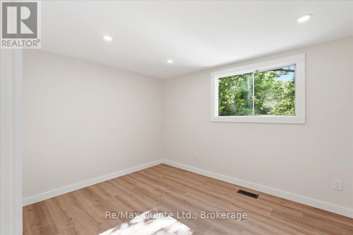 1581 County Rd 10, Prince Edward County, Ontario  K0K 1P0 - Photo 19 - X13543660