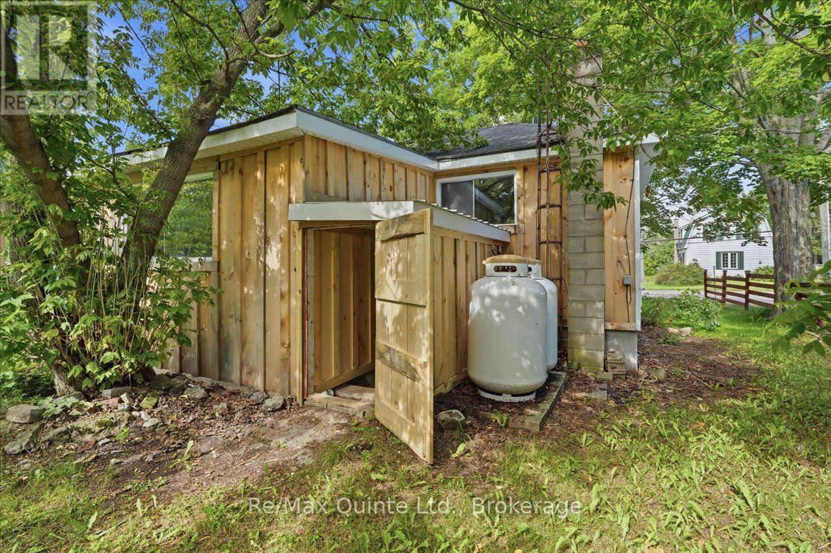 1581 County Rd 10, Prince Edward County, Ontario  K0K 1P0 - Photo 25 - X13543660