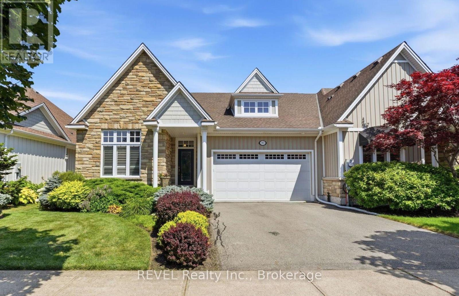 90 SUNRISE COURT, Fort Erie, Ontario