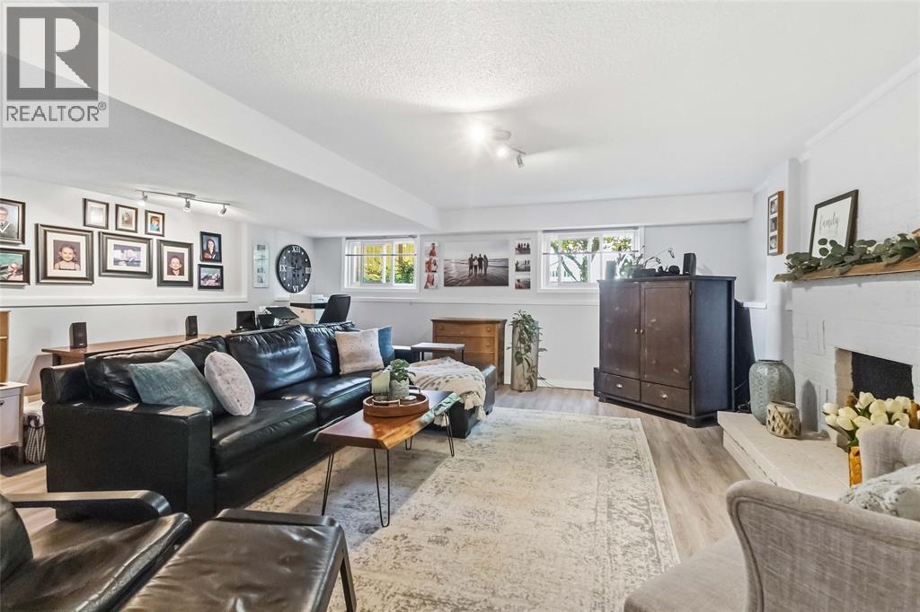51 Salvia Street, London, Ontario  N5Z 4T1 - Photo 14 - 26023077