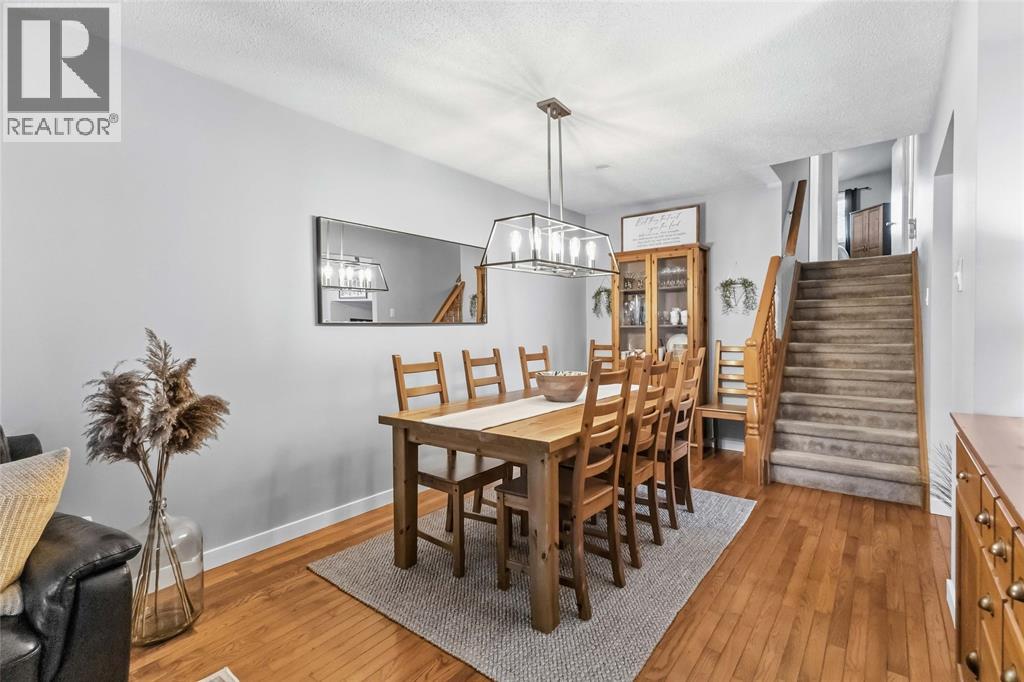 51 Salvia Street, London, Ontario  N5Z 4T1 - Photo 7 - 26023077