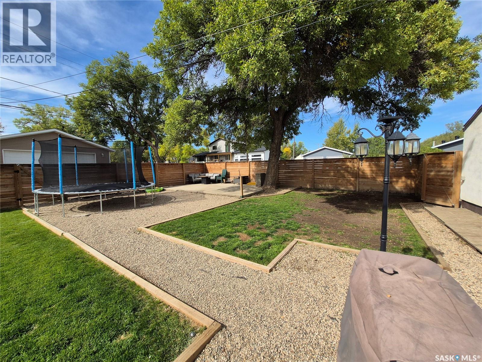 390 6th Avenue Nw, Swift Current, Saskatchewan  S9H 0Y1 - Photo 32 - SK049096