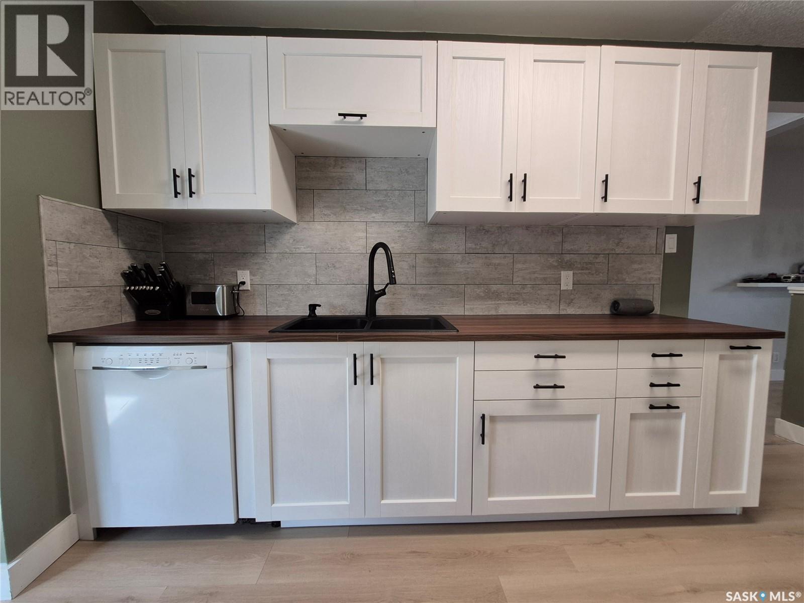 390 6th Avenue Nw, Swift Current, Saskatchewan  S9H 0Y1 - Photo 5 - SK049096