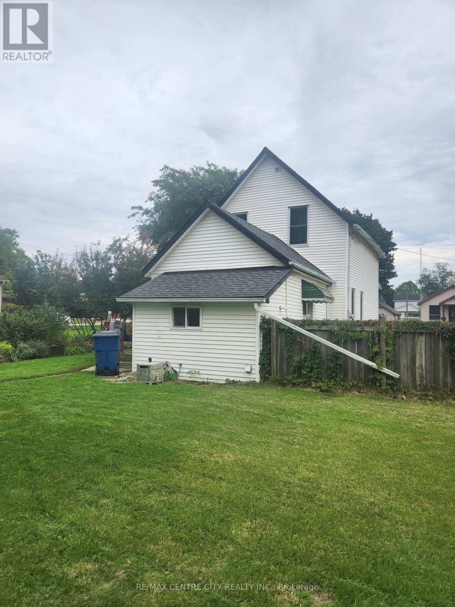 244 Elm Street W, Chatham-Kent, Ontario  N0P 1C0 - Photo 12 - X13812018