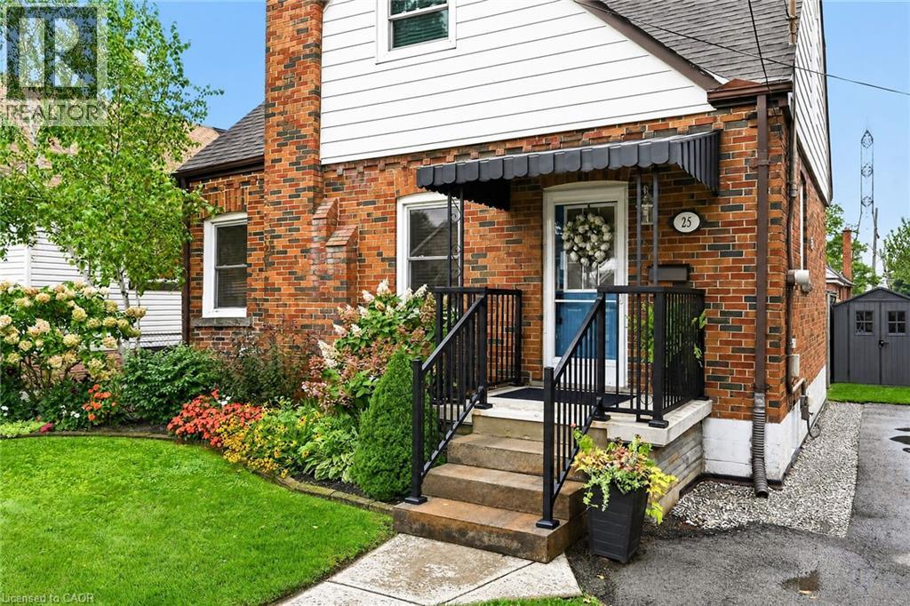 25 Woodbridge Road, Hamilton, Ontario  L8K 3C6 - Photo 2 - 40864910