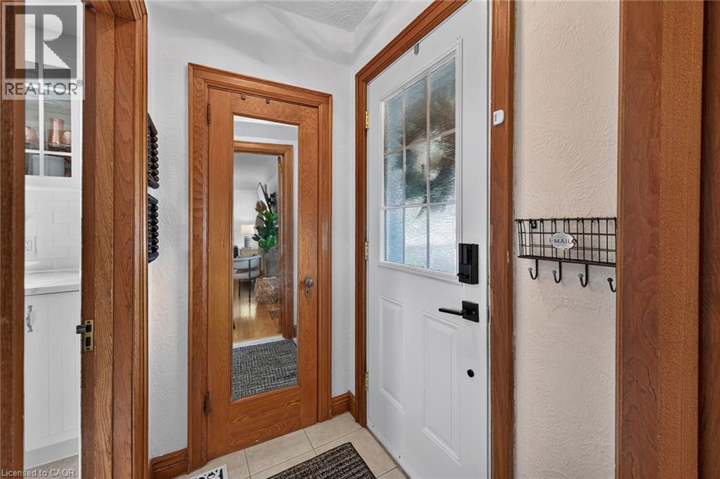 25 Woodbridge Road, Hamilton, Ontario  L8K 3C6 - Photo 6 - 40864910