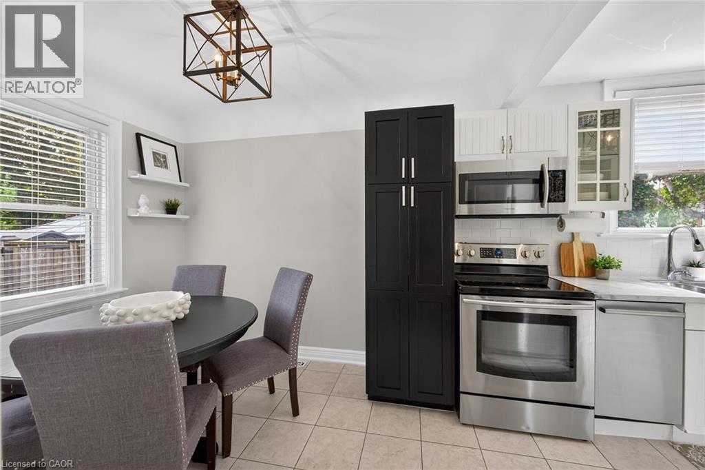 25 Woodbridge Road, Hamilton, Ontario  L8K 3C6 - Photo 15 - 40864910