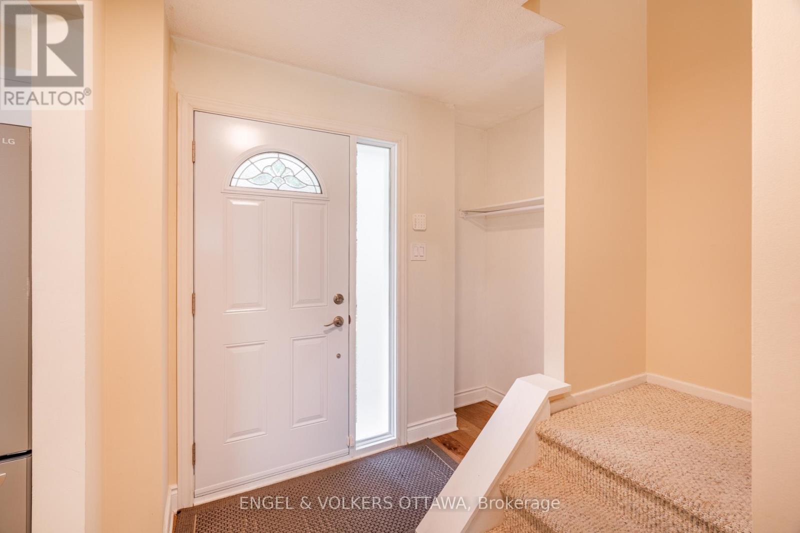 E - 451 Moodie Drive, Ottawa, Ontario K2H 8T6 - Photo 2 - X13812012