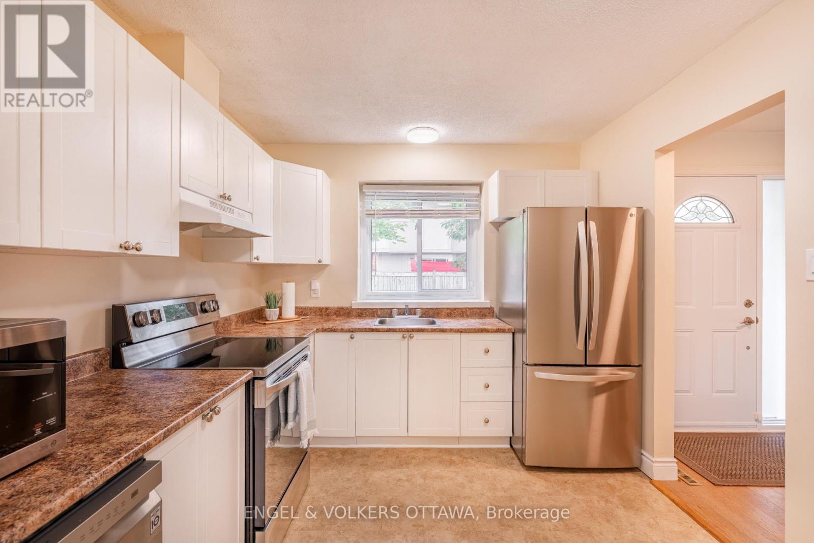 E - 451 Moodie Drive, Ottawa, Ontario K2H 8T6 - Photo 5 - X13812012