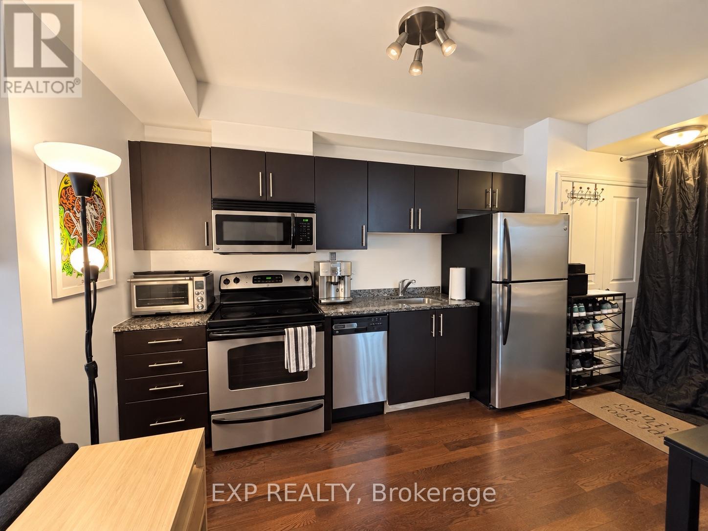 108 - 429 Kent Street, Ottawa, Ontario K2P 1B5 - Photo 2 - X13812022