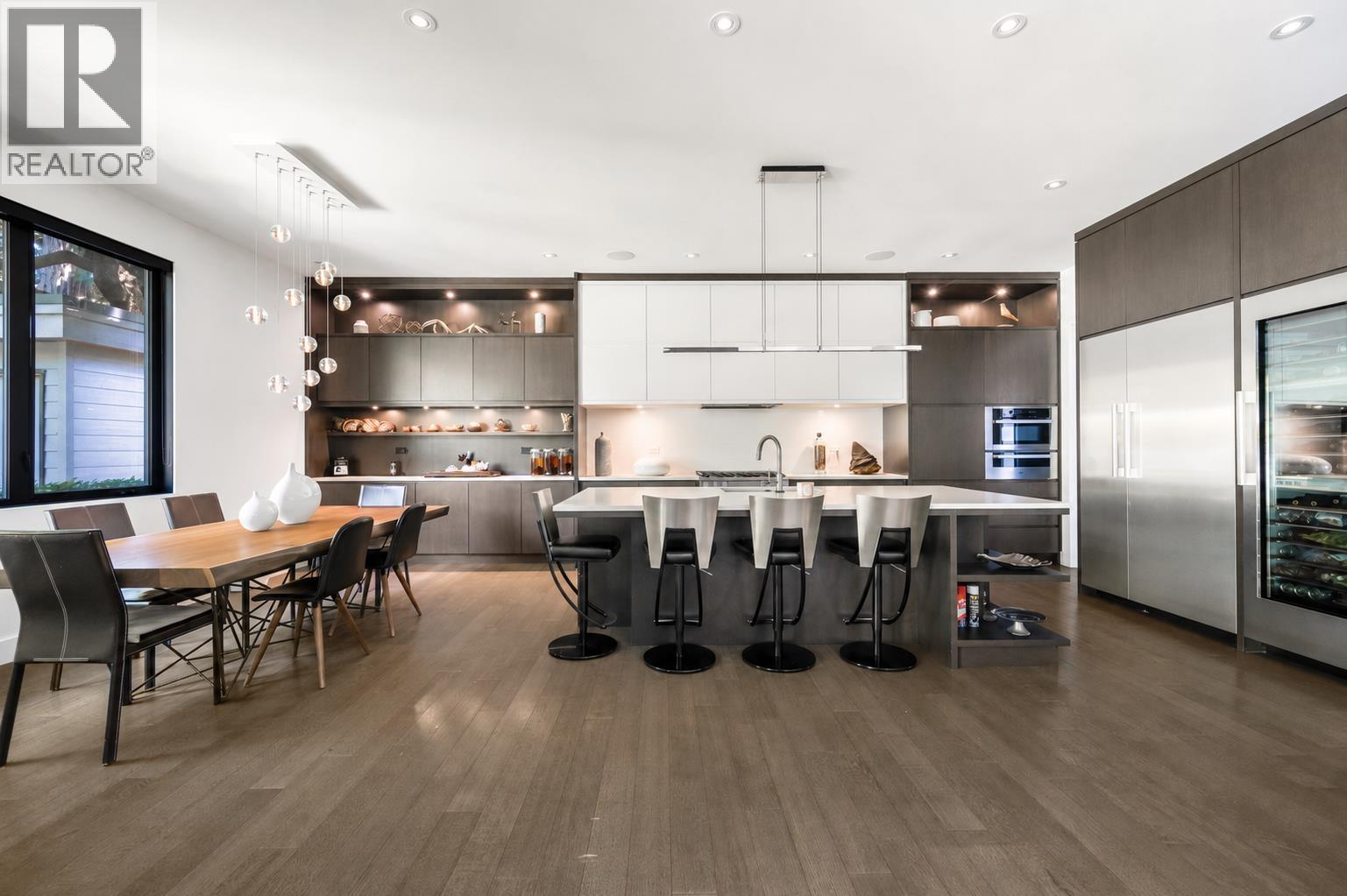 3430 Aintree Drive, North Vancouver, British Columbia  V7R 4E3 - Photo 7 - R3167942