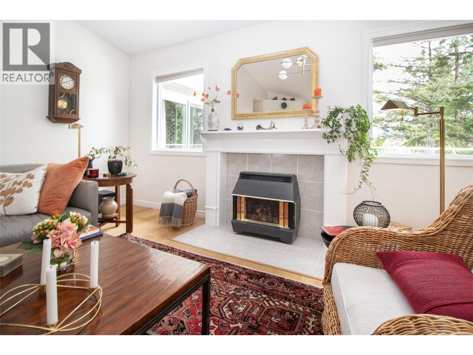 621 Cassiar Road, Kelowna, British Columbia  V1V 1M8 - Photo 4 - 10390695