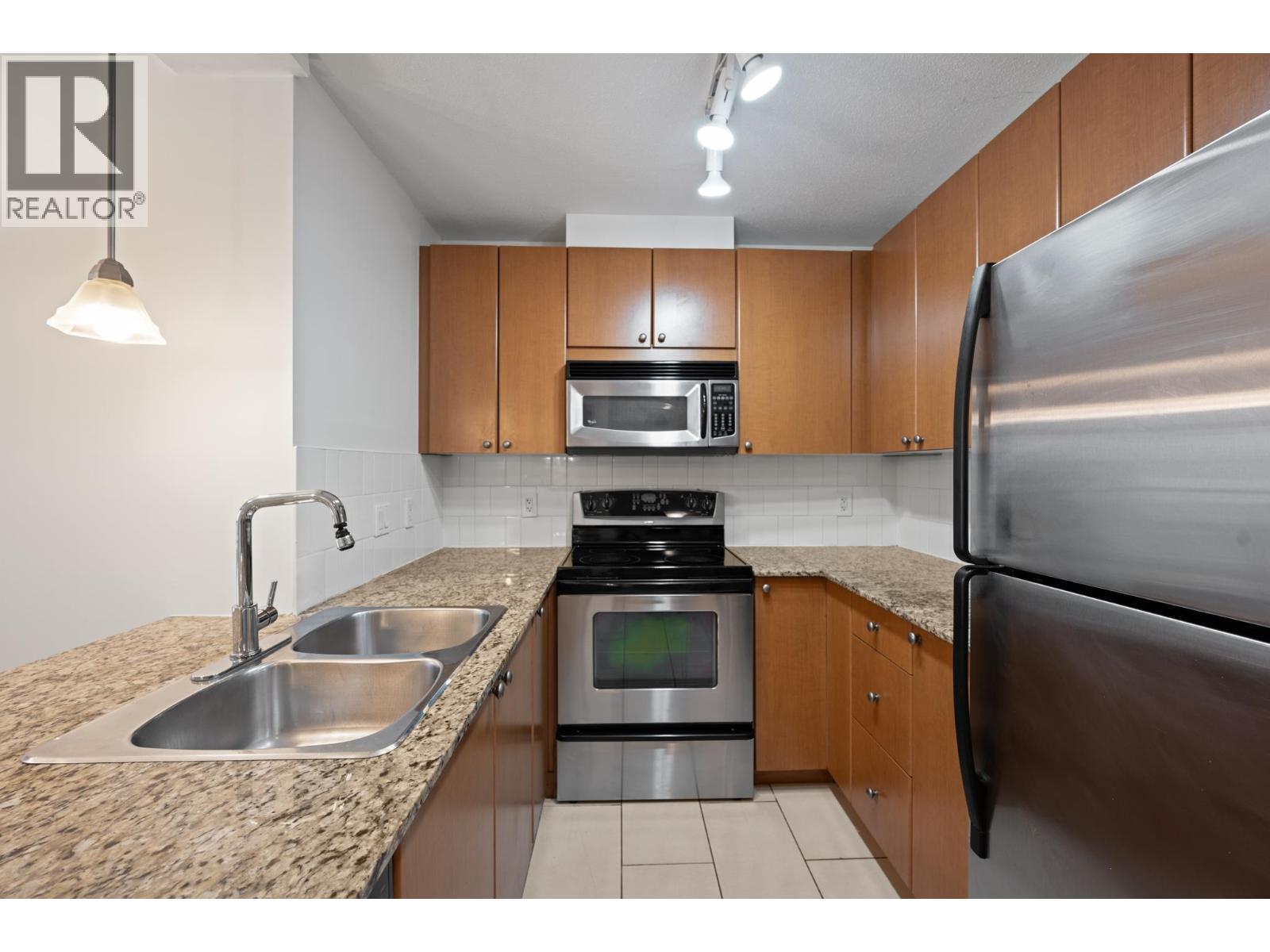 508 610 Victoria Street, New Westminster, British Columbia  V3M 0A5 - Photo 11 - R3163895