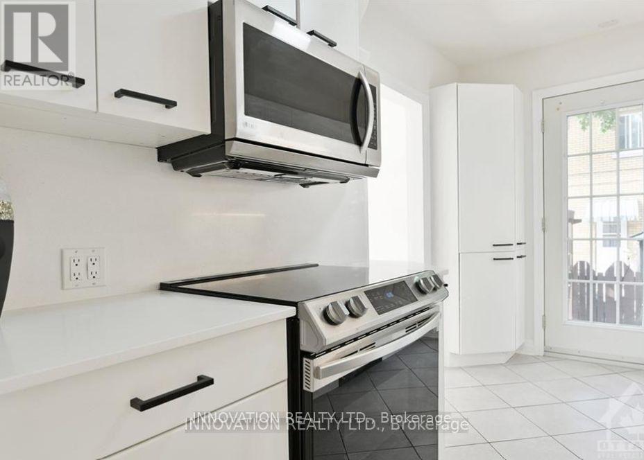 391 Greenwood Avenue, Ottawa, Ontario K2A 0X4 - Photo 8 - X13812090