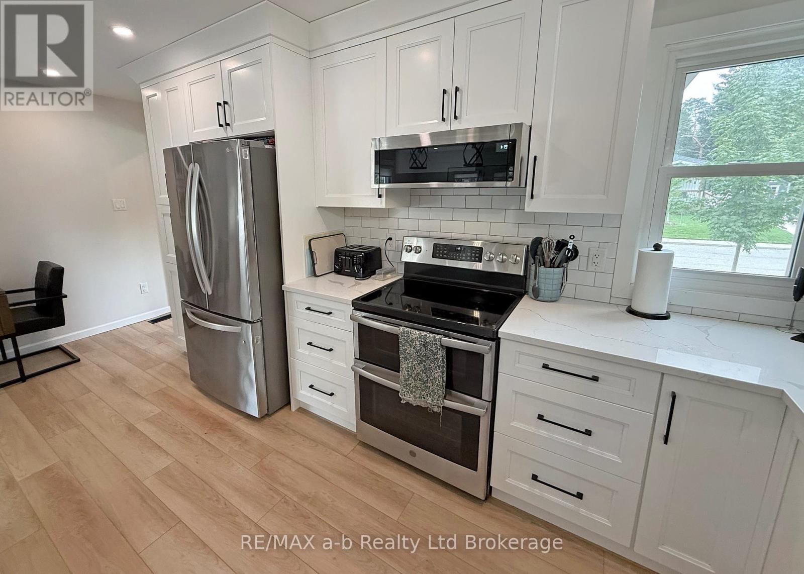 357 Knightsbridge Road, Woodstock, Ontario  N4S 7C8 - Photo 11 - X13812044