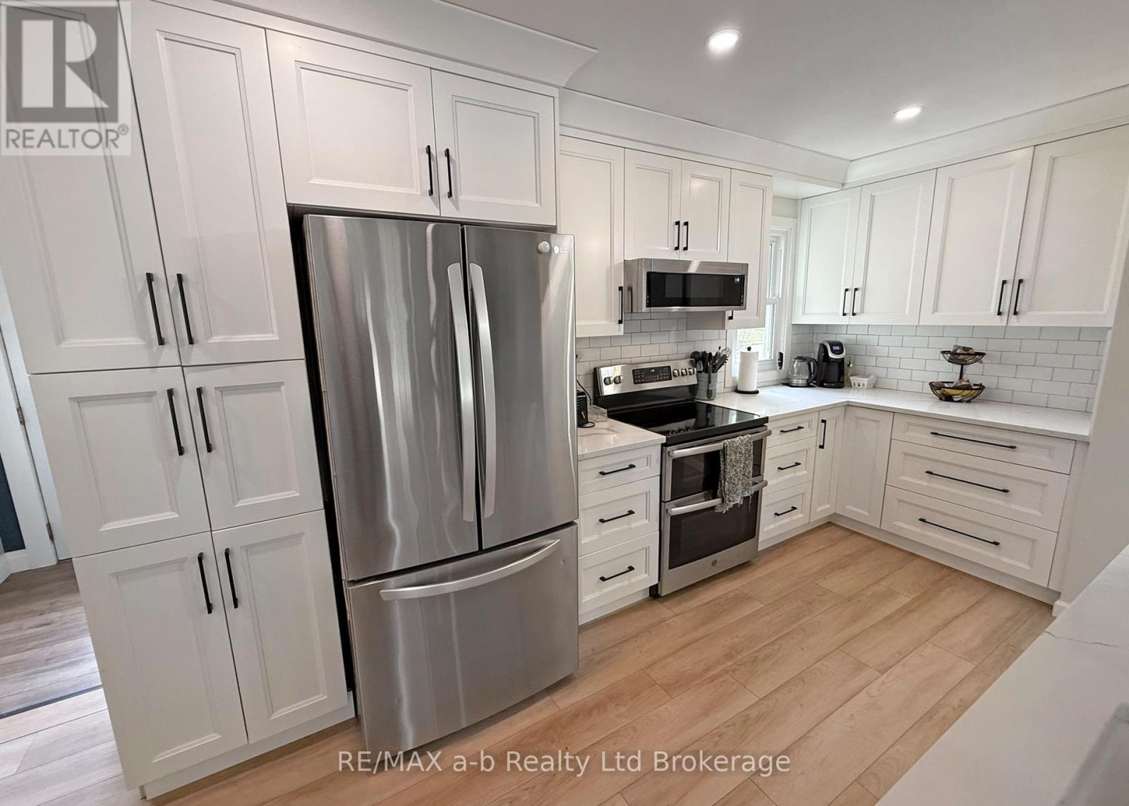 357 Knightsbridge Road, Woodstock, Ontario  N4S 7C8 - Photo 13 - X13812044