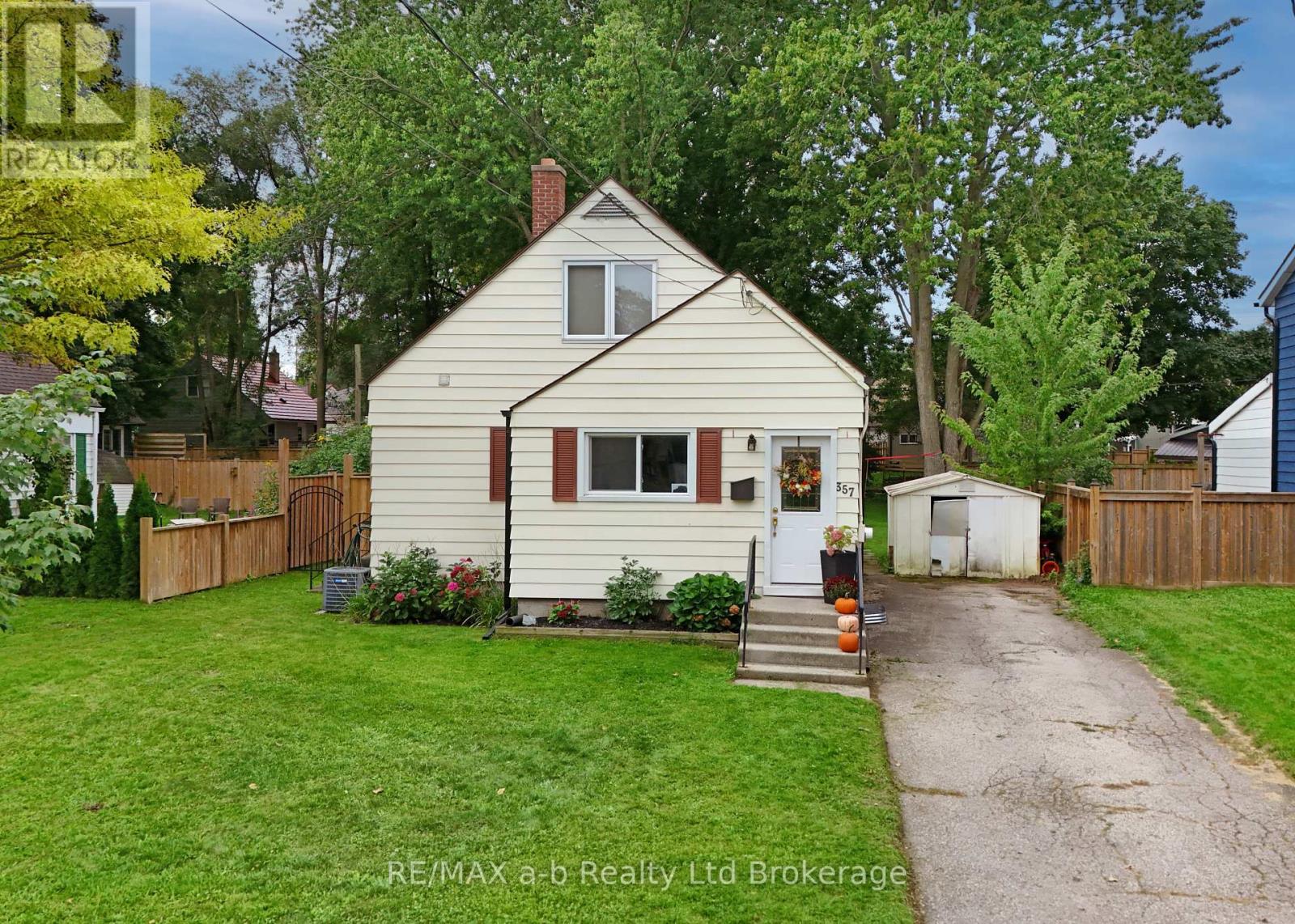 357 Knightsbridge Road, Woodstock, Ontario  N4S 7C8 - Photo 3 - X13812044