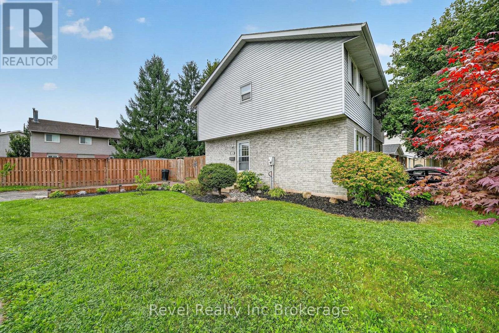 995 Cree Avenue, Woodstock, Ontario  N4T 1E7 - Photo 5 - X13812076