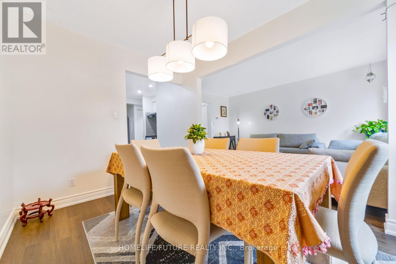 118 Brookmill Boulevard, Toronto, Ontario  M1W 2K5 - Photo 11 - E13812074