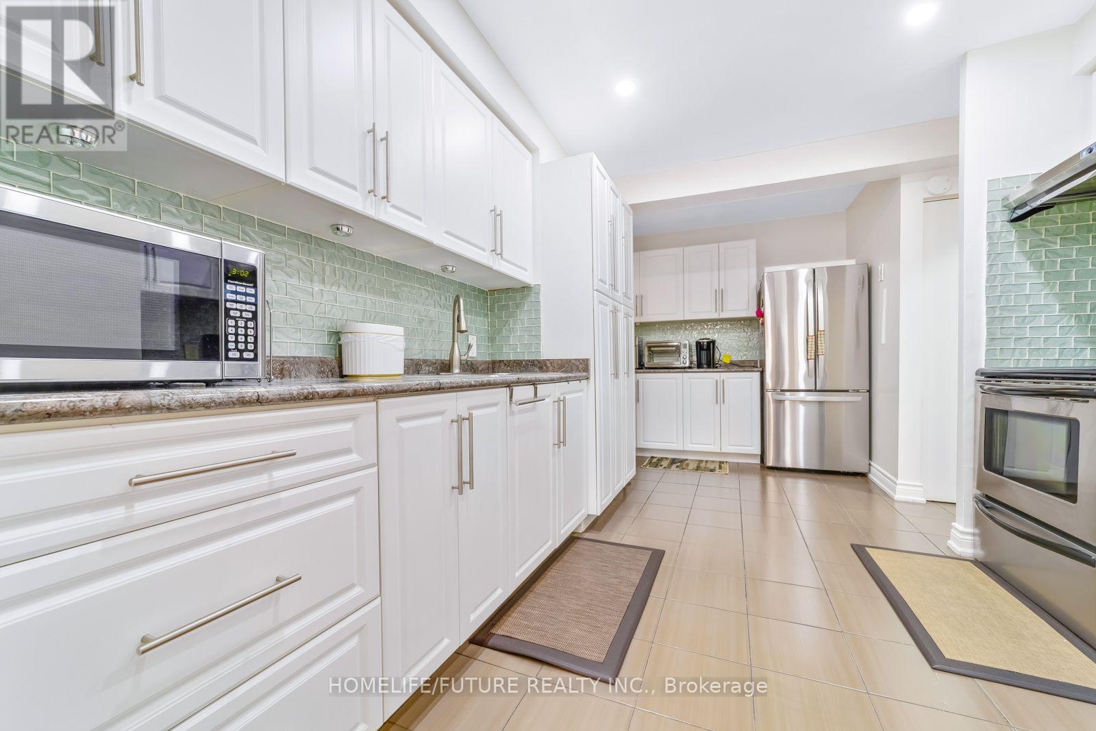 118 Brookmill Boulevard, Toronto, Ontario  M1W 2K5 - Photo 12 - E13812074