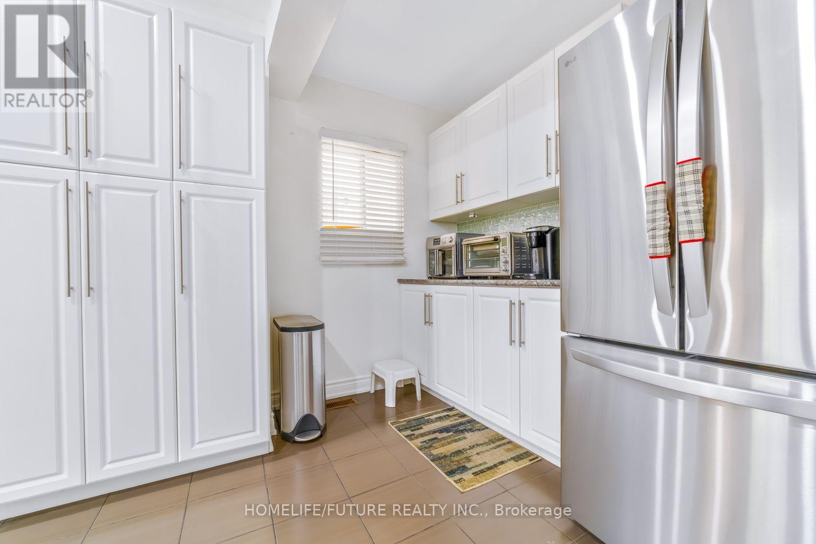 118 Brookmill Boulevard, Toronto, Ontario  M1W 2K5 - Photo 14 - E13812074