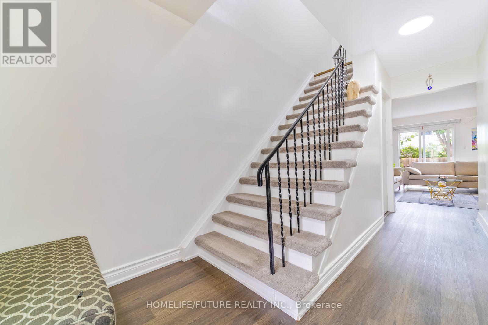 118 Brookmill Boulevard, Toronto, Ontario  M1W 2K5 - Photo 17 - E13812074