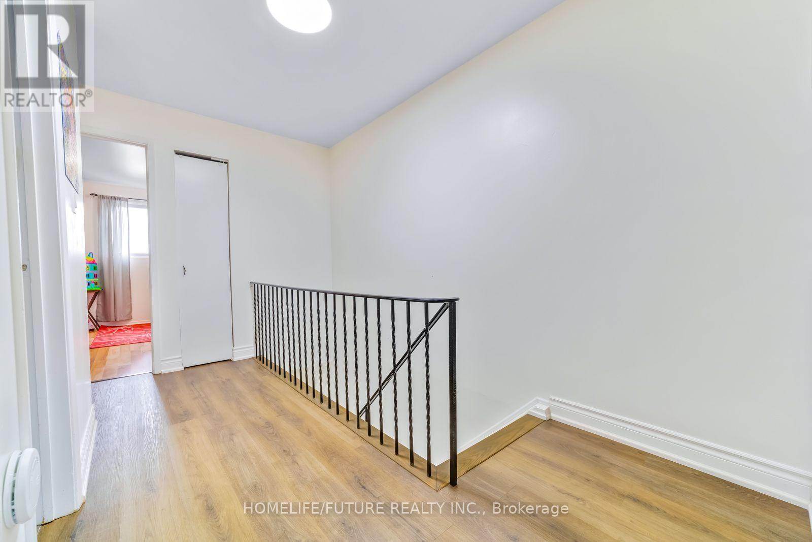 118 Brookmill Boulevard, Toronto, Ontario  M1W 2K5 - Photo 18 - E13812074