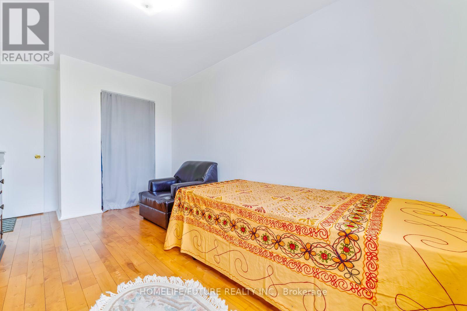118 Brookmill Boulevard, Toronto, Ontario  M1W 2K5 - Photo 24 - E13812074