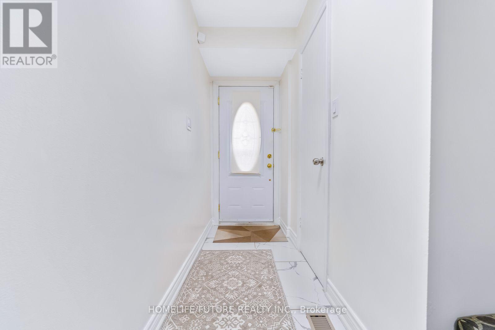 118 Brookmill Boulevard, Toronto, Ontario  M1W 2K5 - Photo 5 - E13812074