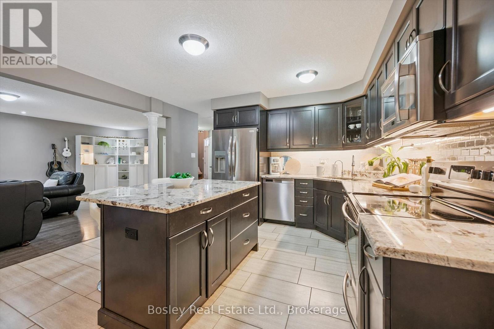 94 Maplecrest Drive, Woolwich, Ontario  N0B 1M0 - Photo 13 - X13812038
