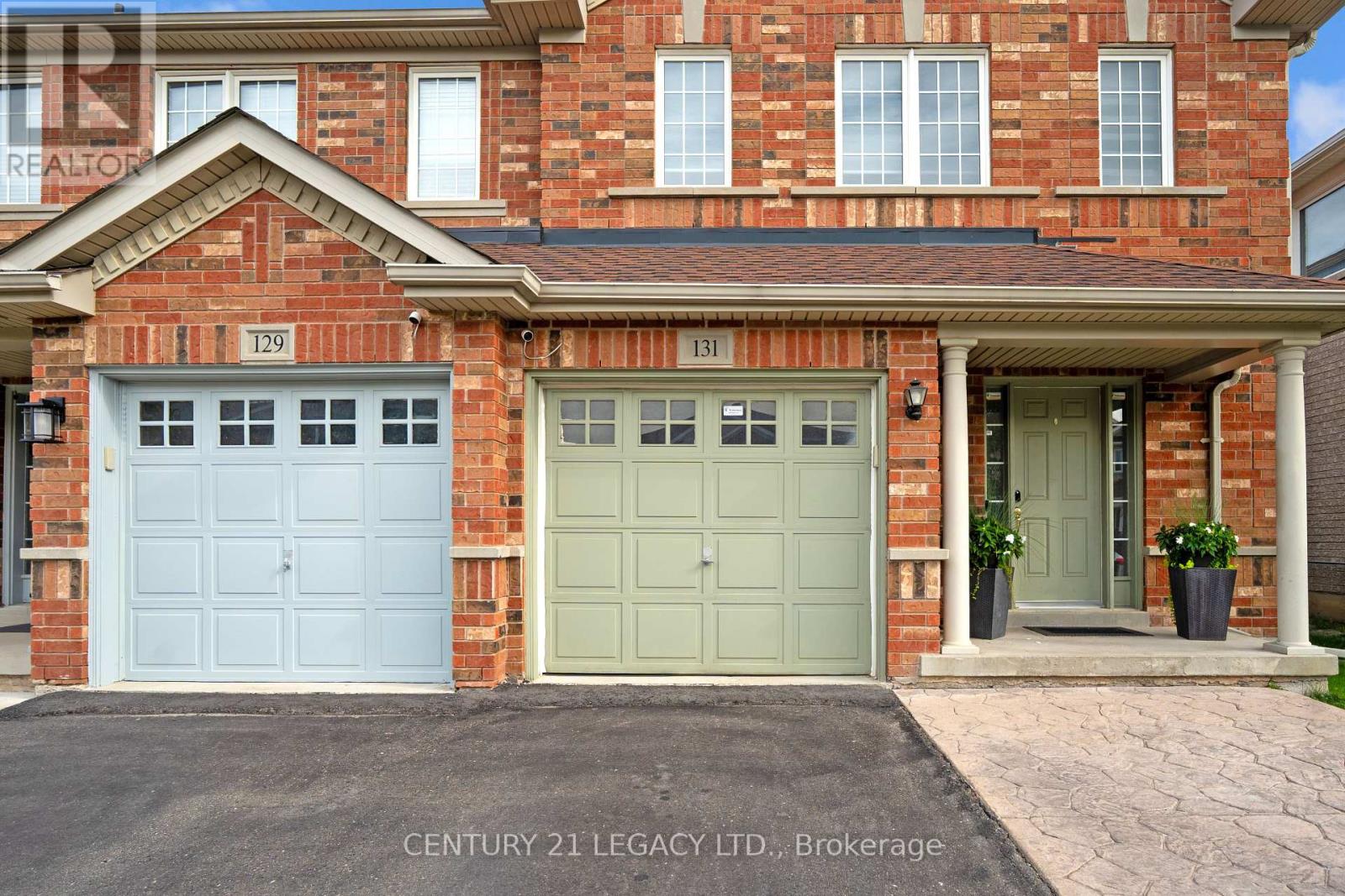 131 Sugarhill Drive, Brampton, Ontario  L7A 3X4 - Photo 6 - W13807526