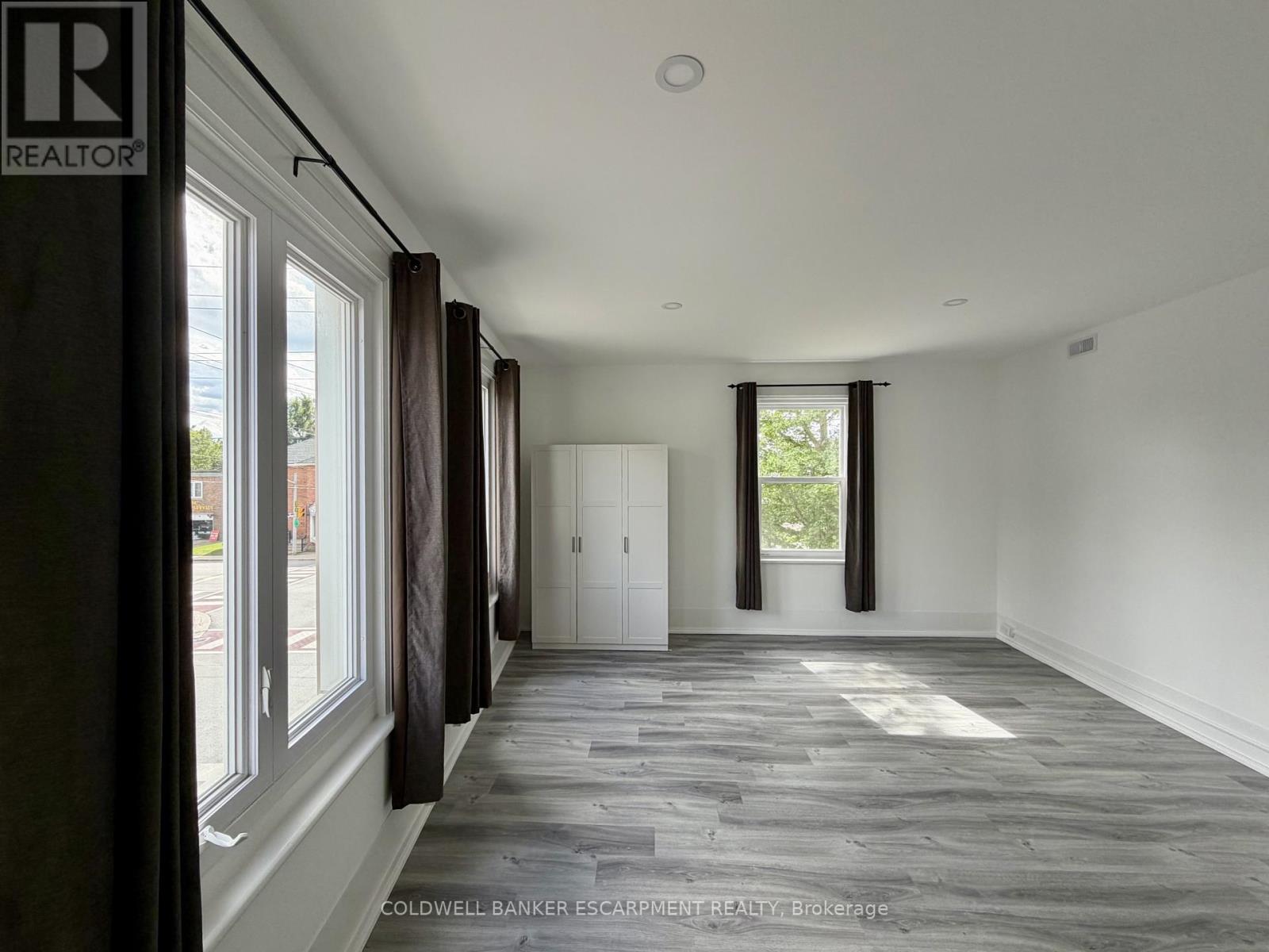 Apartment A - 5 Mill Street, Halton Hills, Ontario  L7J 1G8 - Photo 7 - W13812068