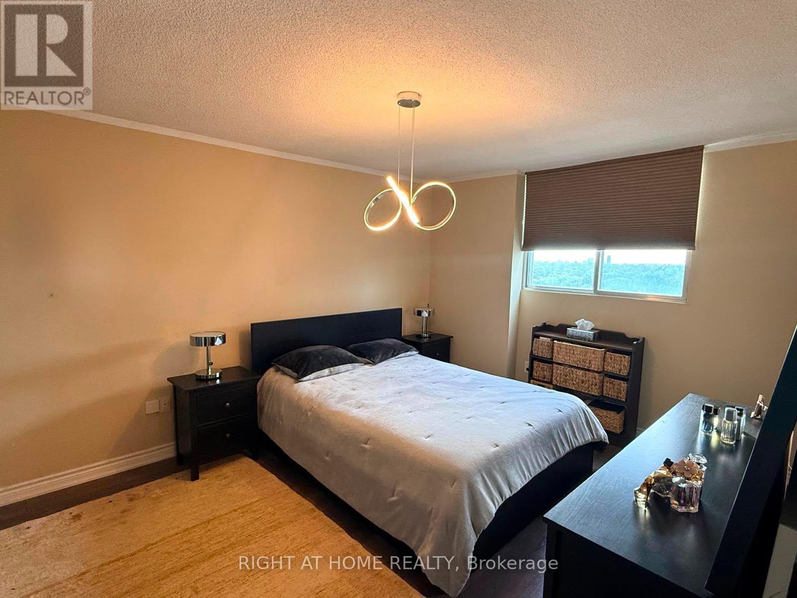 1102 - 820 Burnhamthorpe Road, Toronto, Ontario  M9C 4W2 - Photo 7 - W13812092