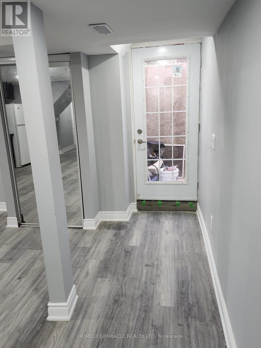 11 Streamline Drive, Brampton, Ontario  L6V 4S6 - Photo 9 - W13812102