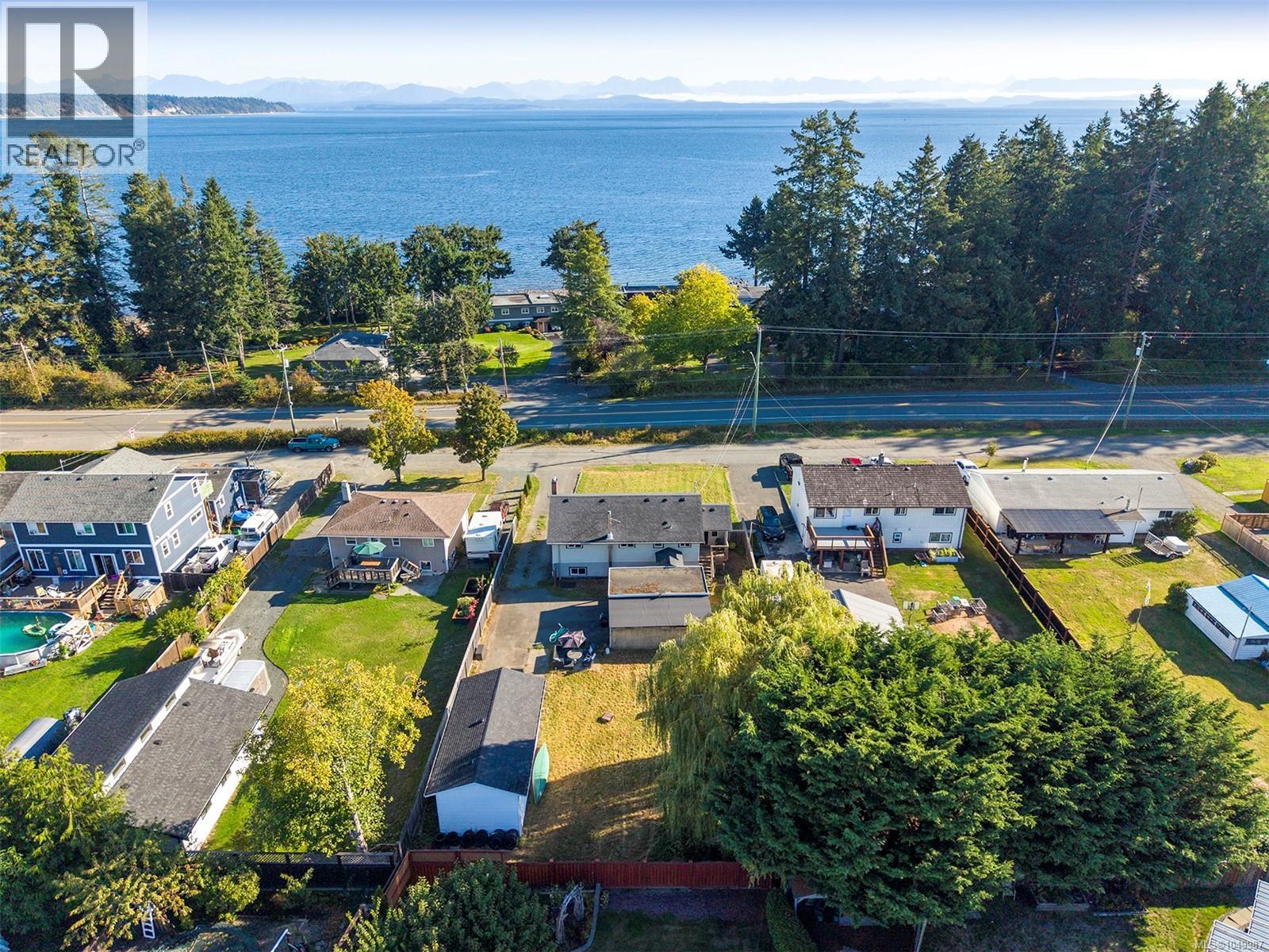3648 Island Hwy S, Campbell River, British Columbia  V9W 1E6 - Photo 2 - 1049987