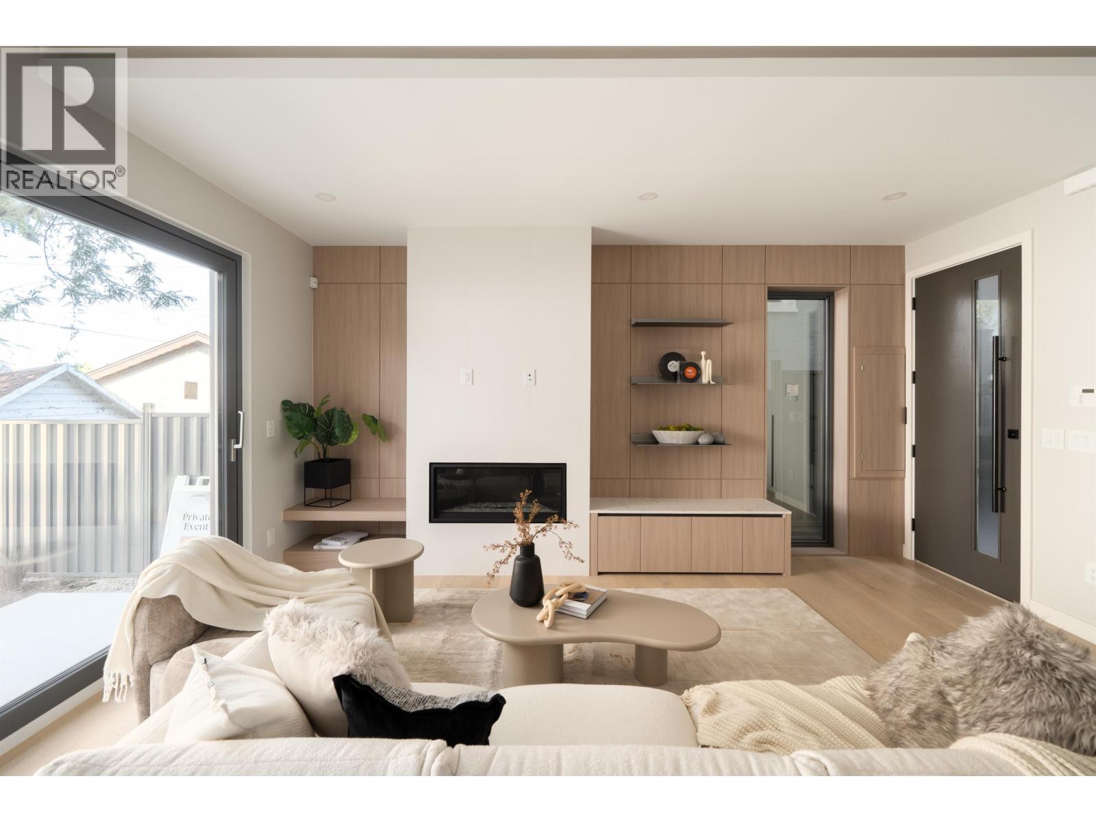 2 2941 W 29th Avenue, Vancouver, British Columbia V6L 1Y3 - Photo 4 - R3168015